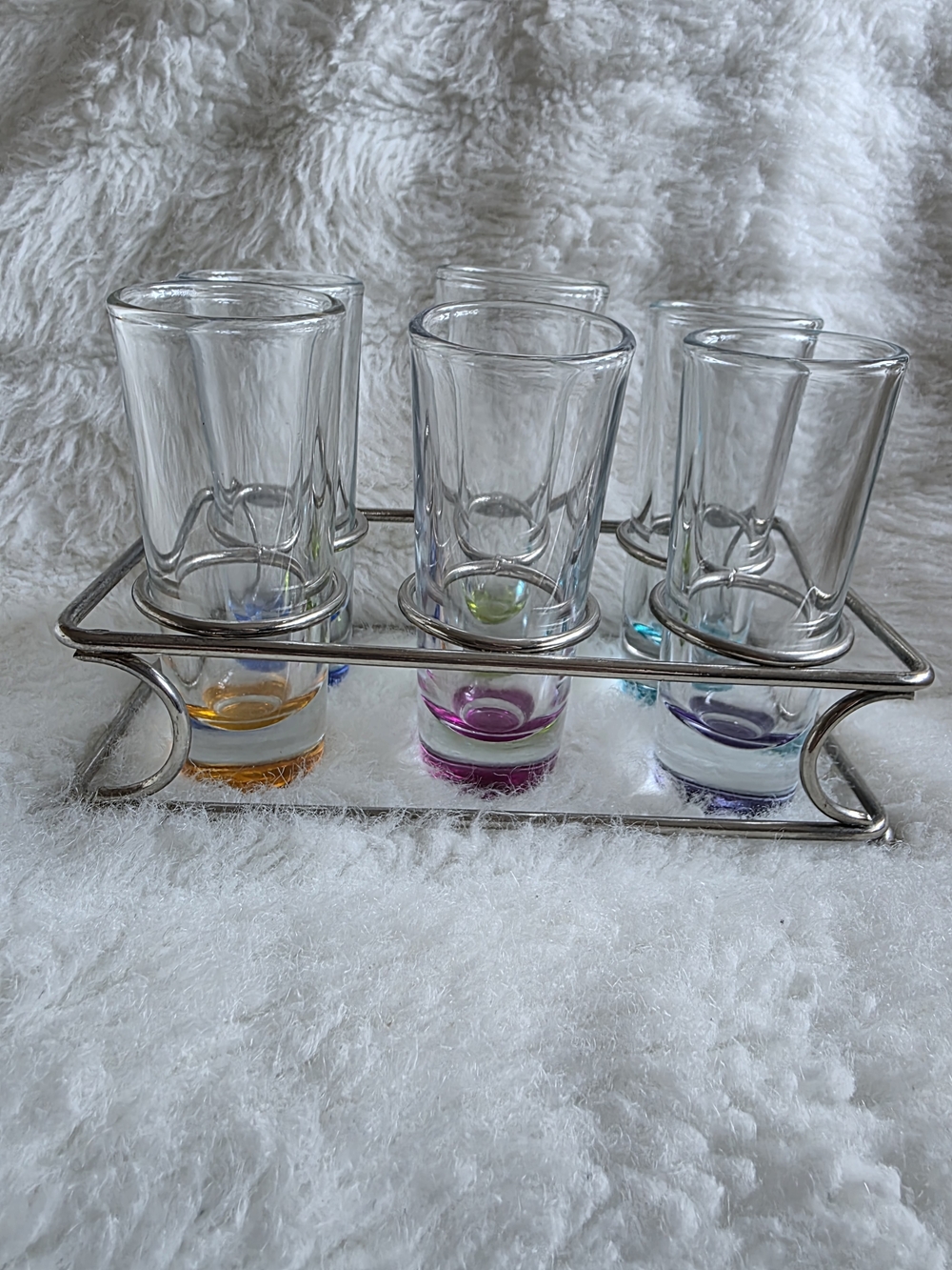 Clear Glass Shot Glass Set with Color-Accent Bases and Metal Rack